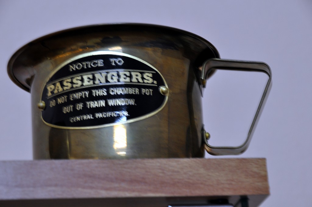 Musée des pots de chambre_01.JPG