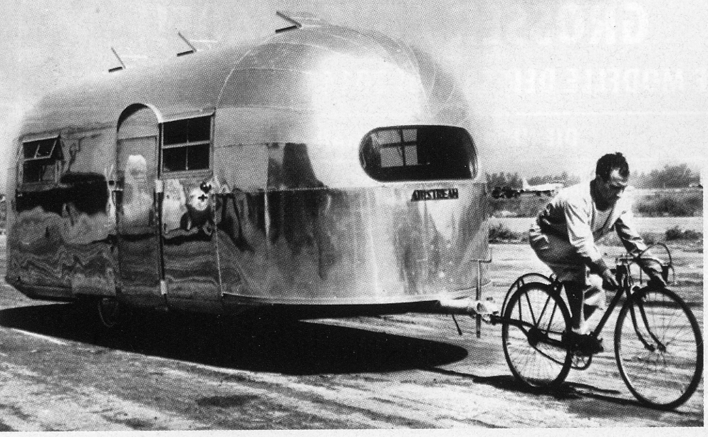 Airstream+vélo.jpg