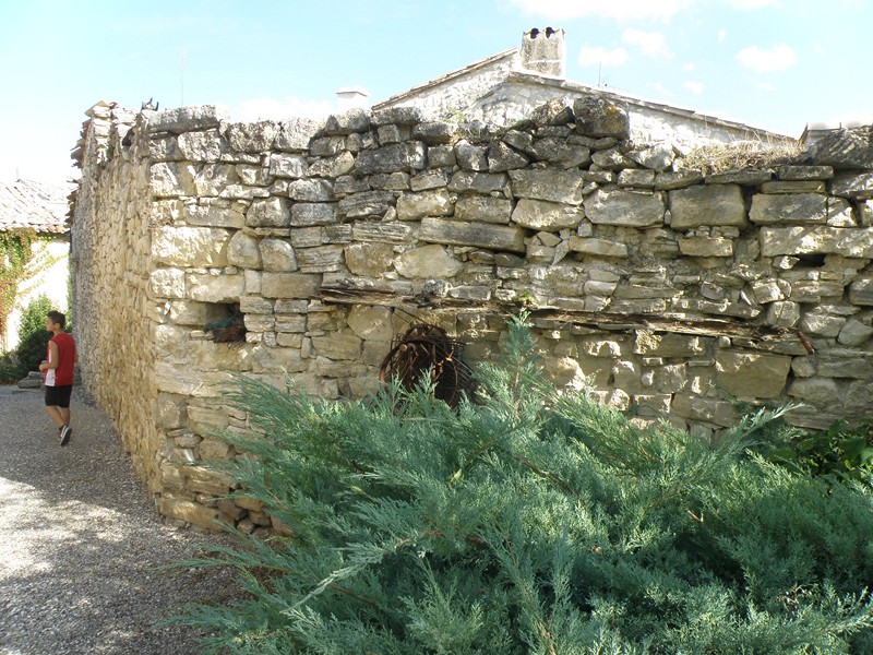 En arrivant chez des amis à Murs