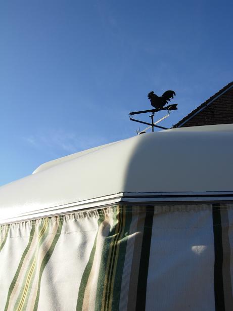 la miss surveille la direction du vent pour le prochain départ!!!