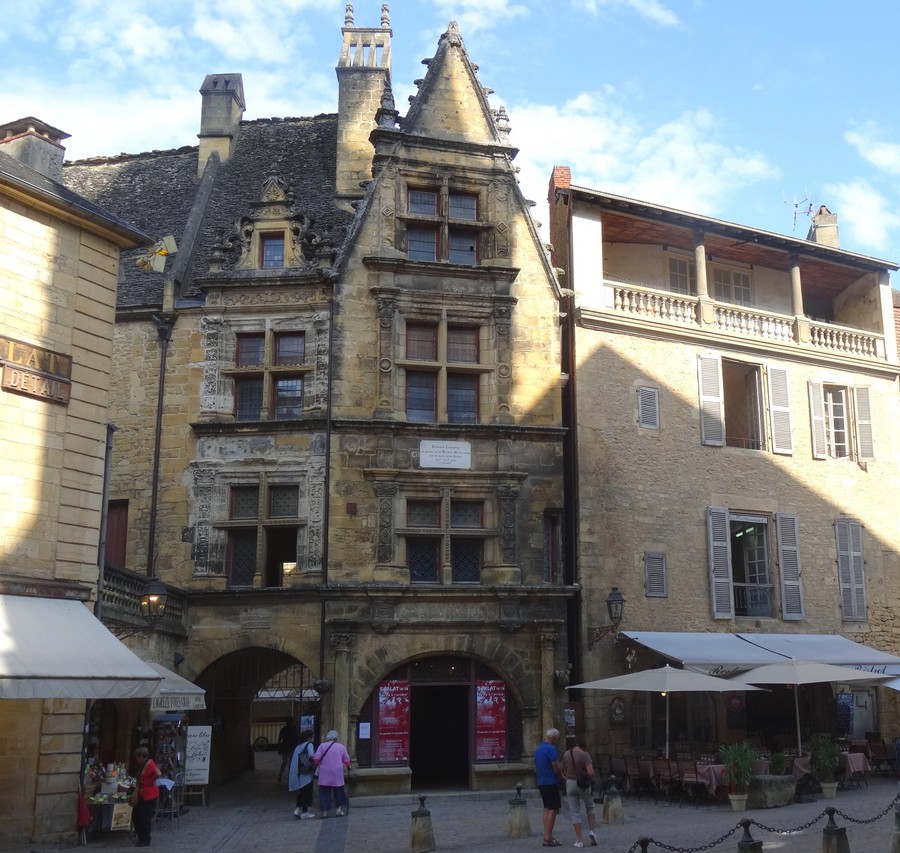 SARLAT maison de Laboetie.JPG