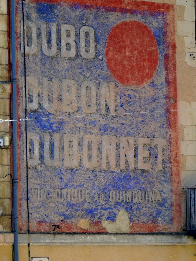 Pub médiévale...  .JPG