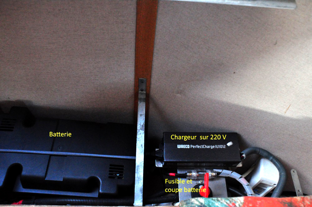 09 Coffre partie droite.jpg