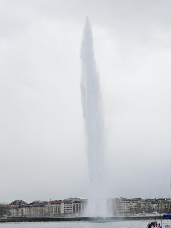 le célèbre jet d'eau