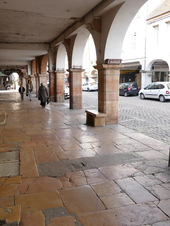 Sur la route du retour : Louhans