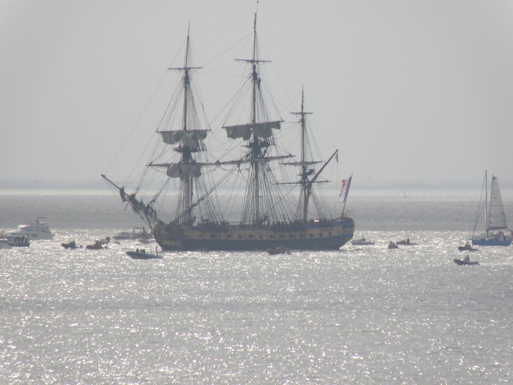L' Hermione sur une mer d'Argent ! !