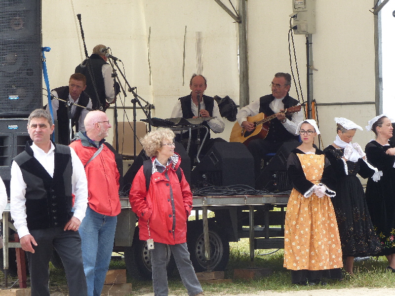la fête en musique le spectacle est partour