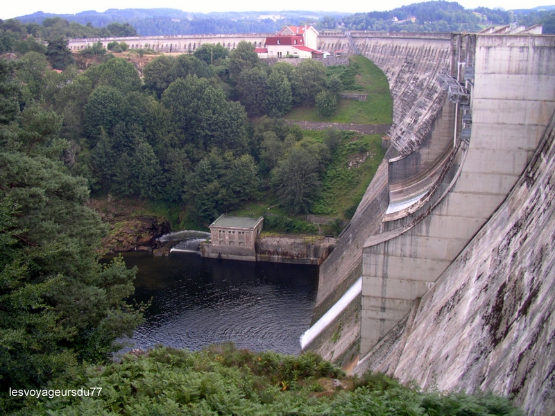 barrage de grandval en auvergne