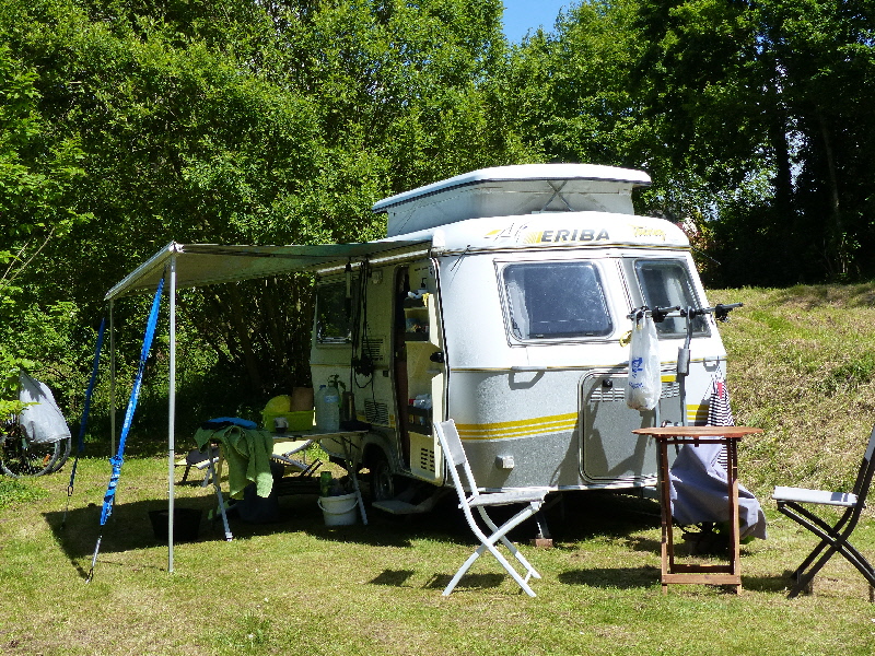 notre emplacement , accès assez sportif<br />il faut des cv pour aller sur la colline
