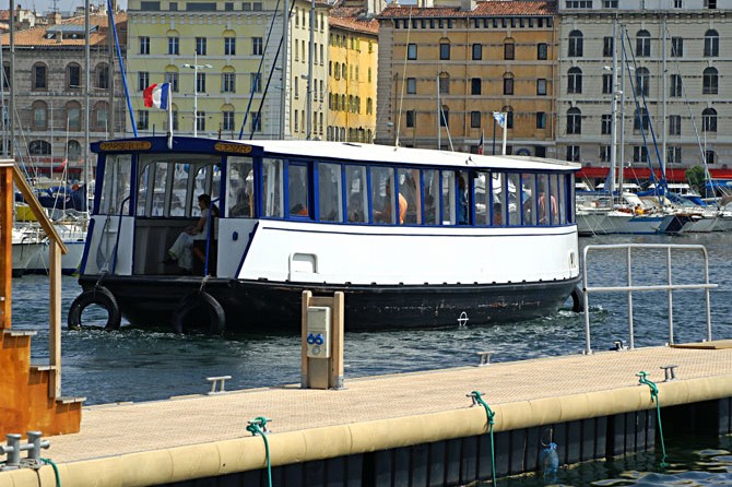 Ferry-Boat-Marseille-670x446.jpg
