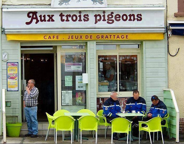 Au 3 pigeons.jpg