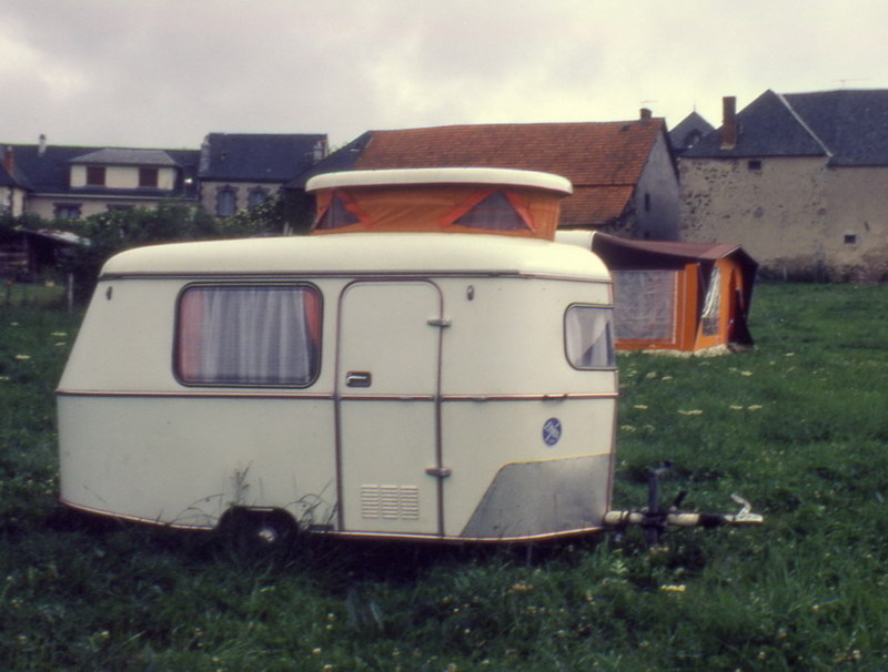 1980011redimensionner.jpg