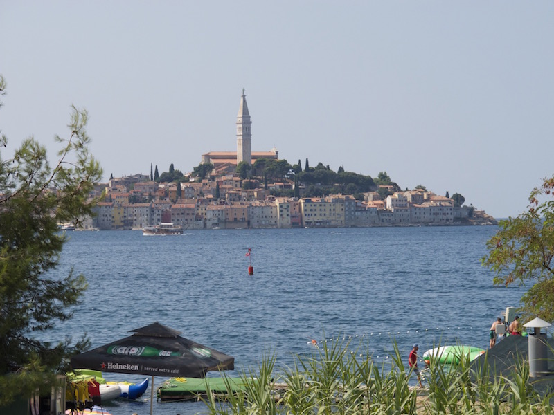 Vue sur Rovinj depuis le camping