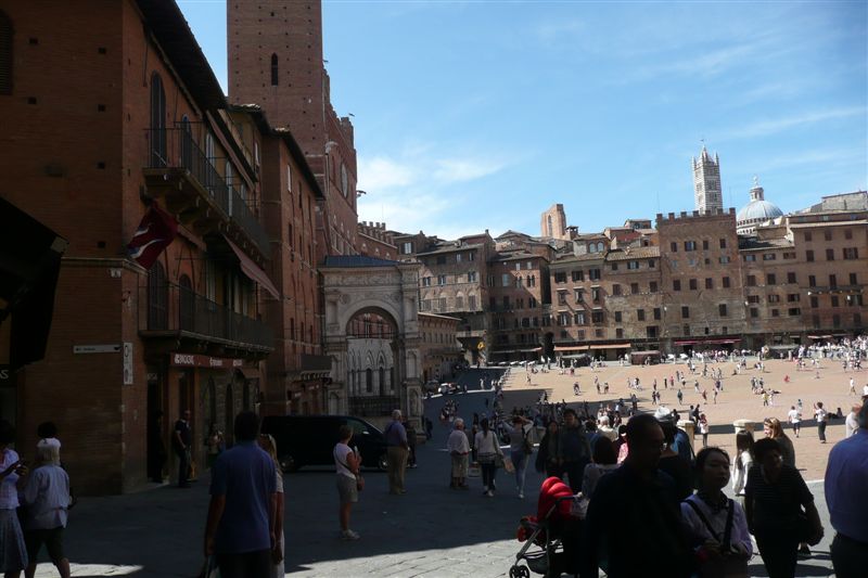 Toscane Sienne "Piazza del campo" où se déroule le Palio