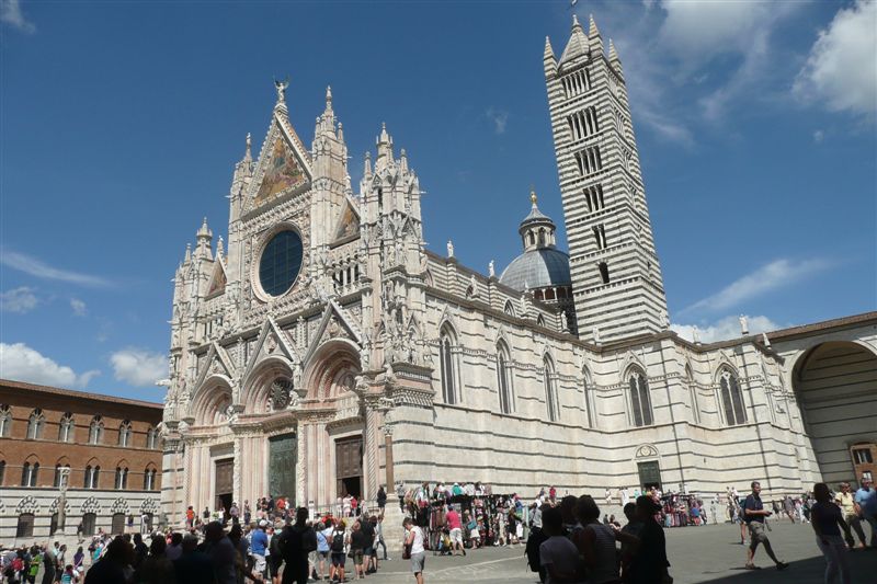 Sienne "Il Duomo Santa Maria Assunta" en marbre de Carrara