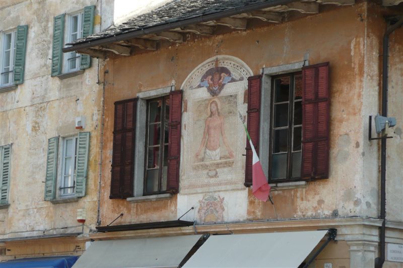 Piazza Mario Motta