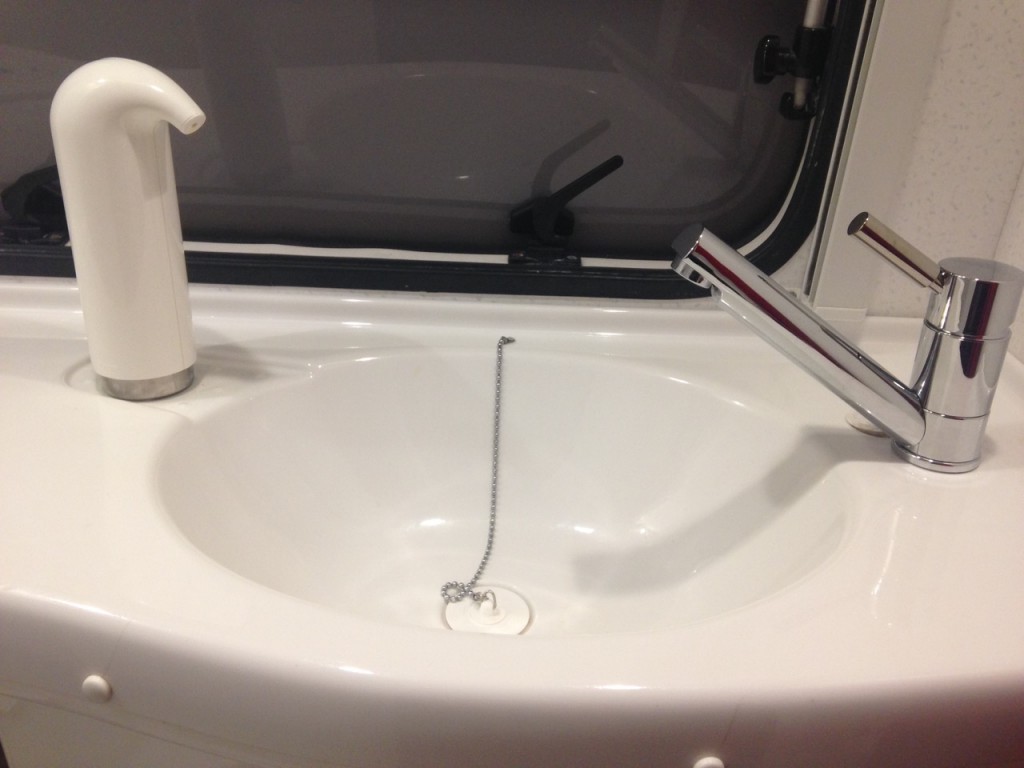 IMG_1714.jpg (169.82 Kio) Vu 46969 fois Robinetterie