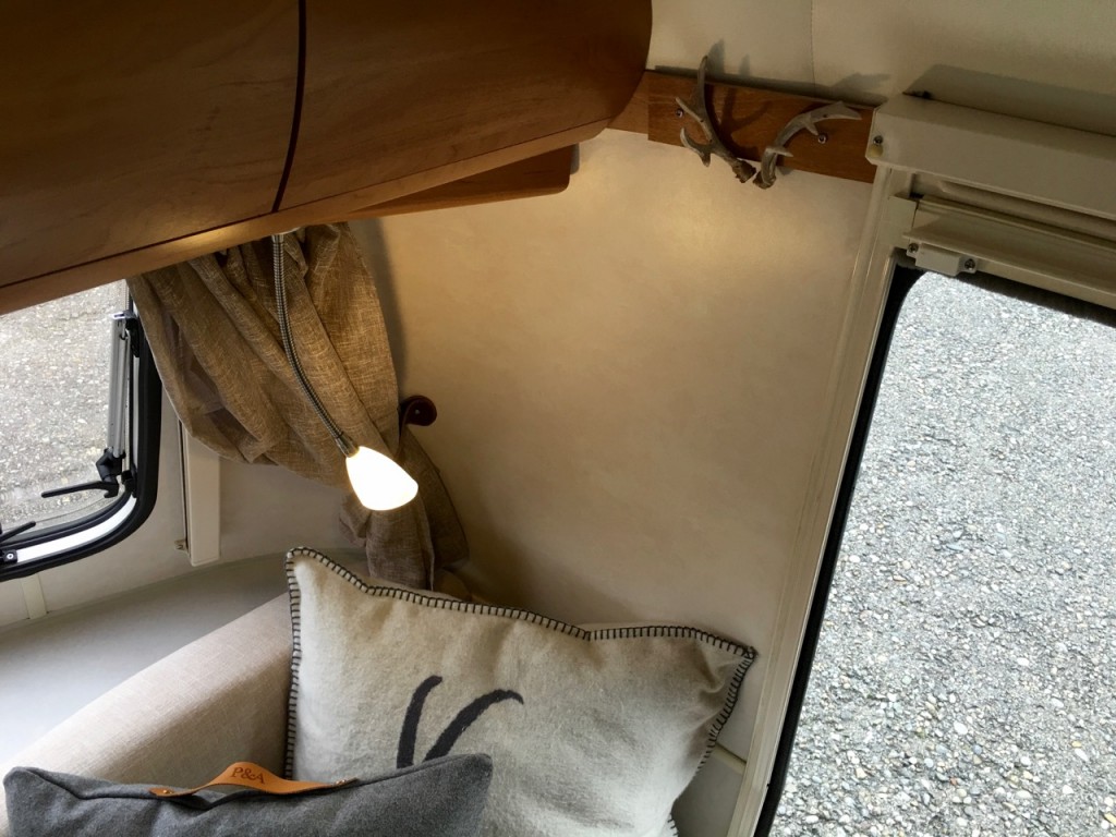 IMG_1702.jpg (323.72 Kio) Vu 46969 fois Entrée, porte torchons