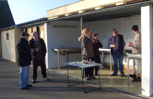 A peine installé, nous sommes invités à  l'apéro par boul72