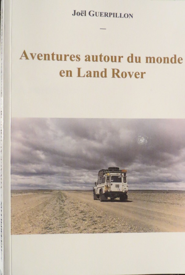Livre Aventures.JPG