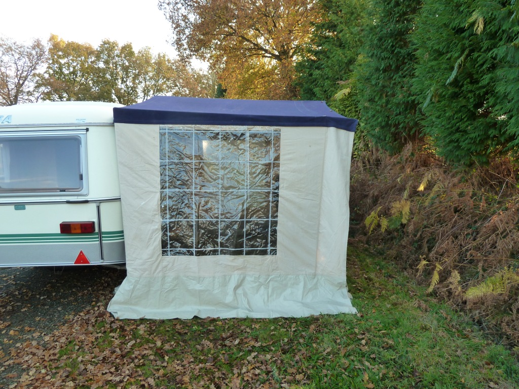 Eriba auven cote arriere.JPG