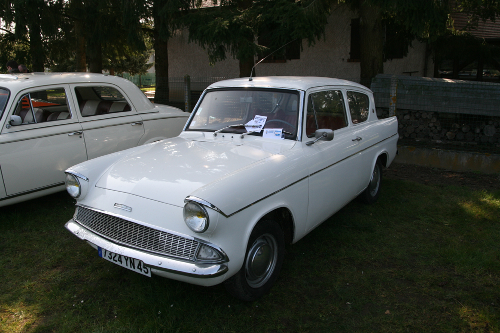 Une Ford Anglia