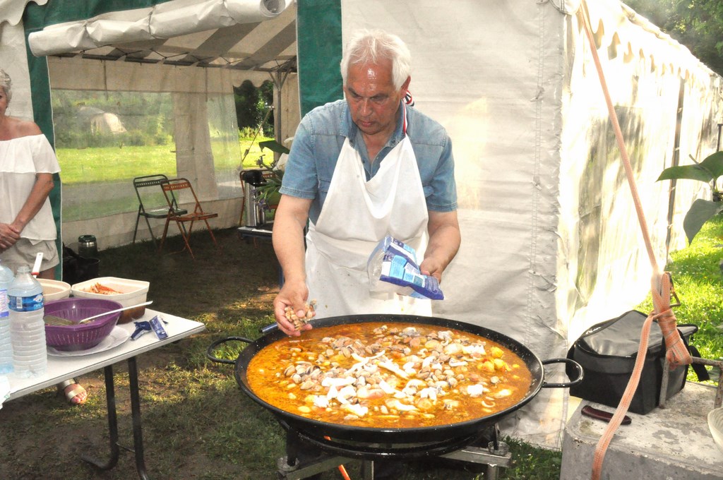 Puis c'est au tour des fruits de mer d'aller baigner dans le jus épicé
