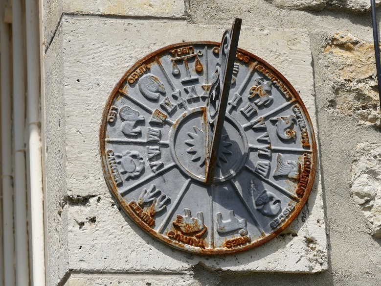 on regarde les cadrans solaire d'un autre œil (soissons)