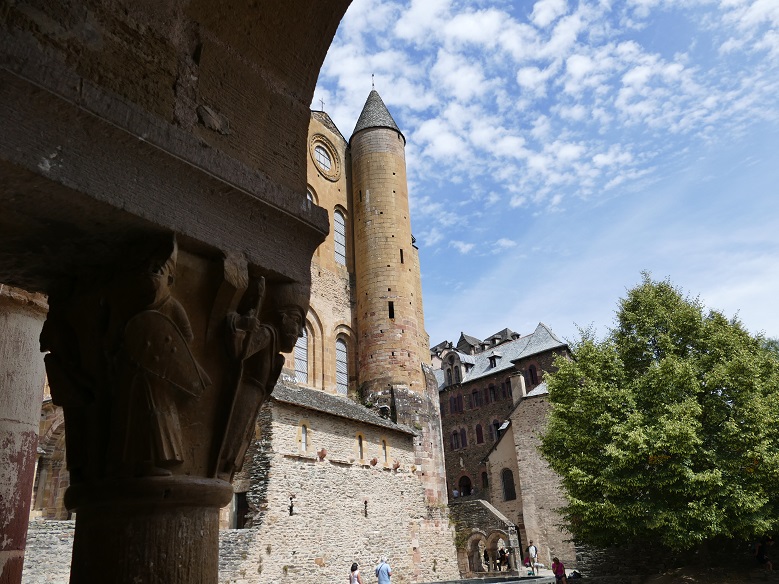 P1090142&.jpg
