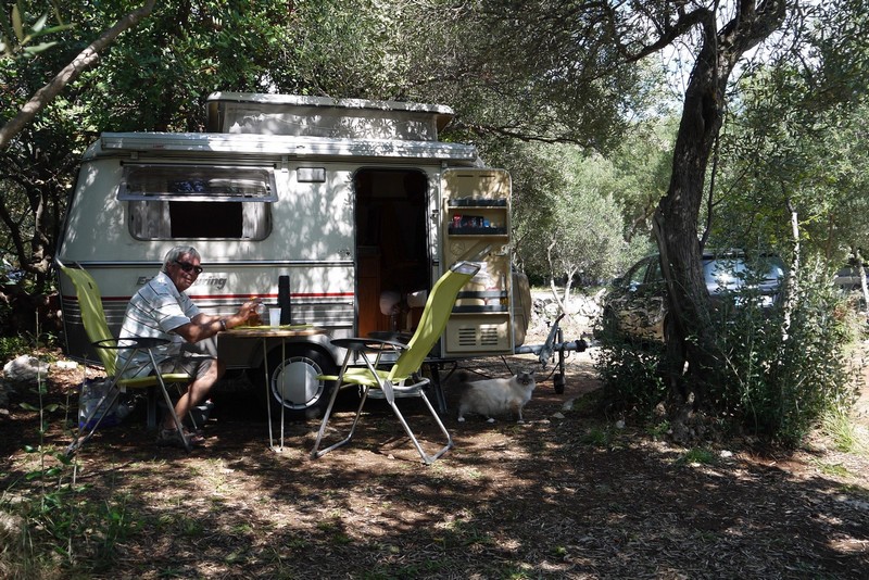 emplacement camping Pod Maslinom.jpg