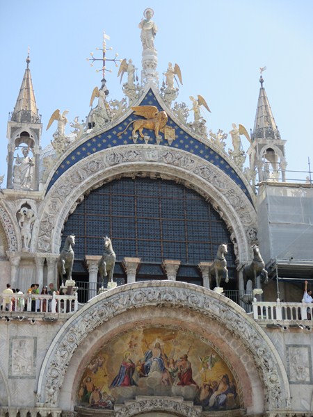 22 Basilique St marc.JPG