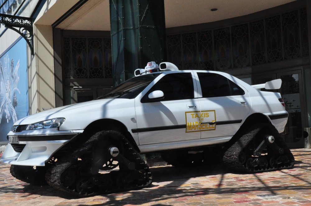 Aventure Peugeot-R.jpg