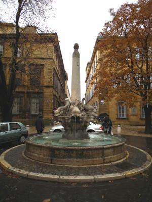 AixPlace des  Quatre Dauphins.jpg