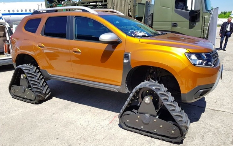 Duster à chenilles.jpg