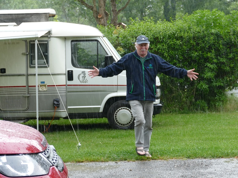 chantons sous la pluie !!