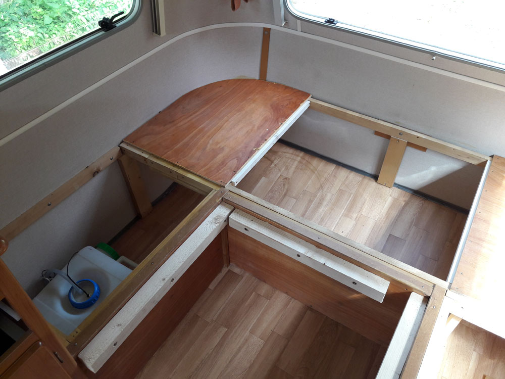 Une triton TL qui est passée en T puis de nouveau en TL (je pense)