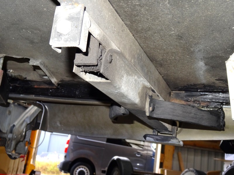 Avant droit coté .JPG