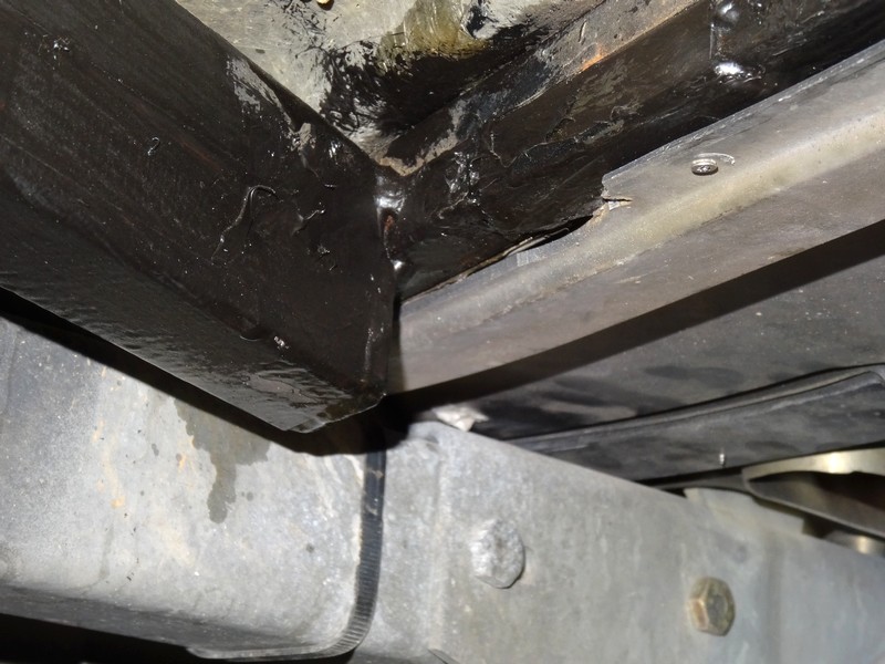 traverse avant droit .JPG