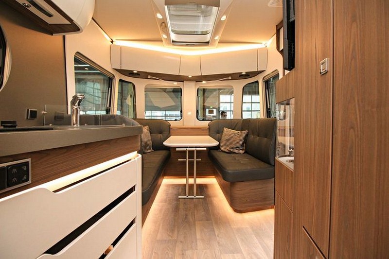 17 Touring-820-fotoshowBig-593b63c9-1216538.jpg