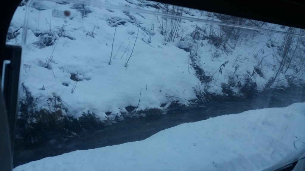 Vue du ruisseau de l'intérieur de l'Eriba