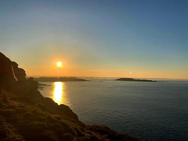Coucher de soleil à St Lunaire .jpg