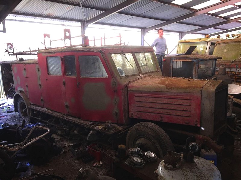 1245 Daimler LOS 3750 (1937) .jpg