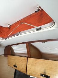 Impossible malgré différentes recettes de nettoyer les taches de moisissure.