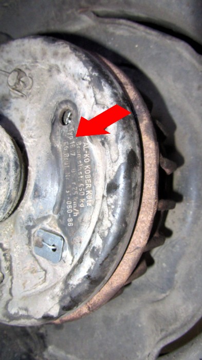 Dépose tambour frein 016RED.jpg