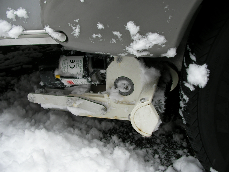 J'ai une cour raide et étroite. Et je ne dois pas aussi d'ailleurs m'efforcer et rayer la voiture.