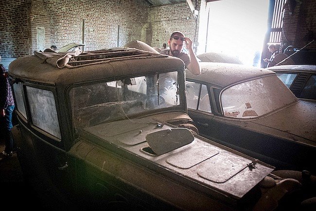 1929 Peugeot 301.jpg