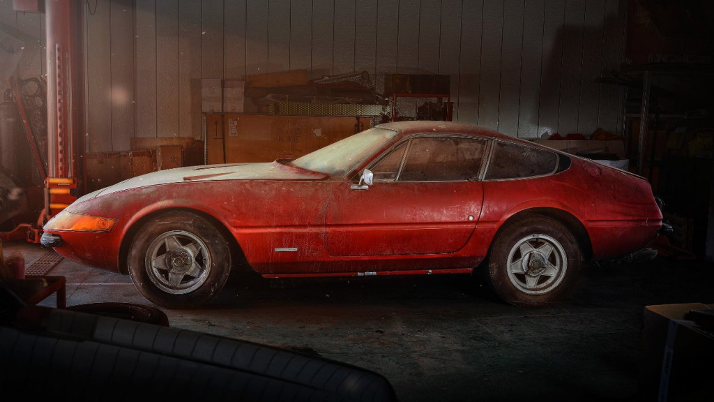 1992 Une Ferrari 365 GTB4 Daytona .jpg
