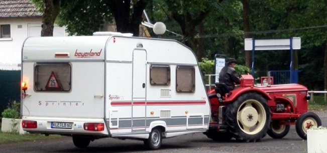 Tracteur + caravane.jpg