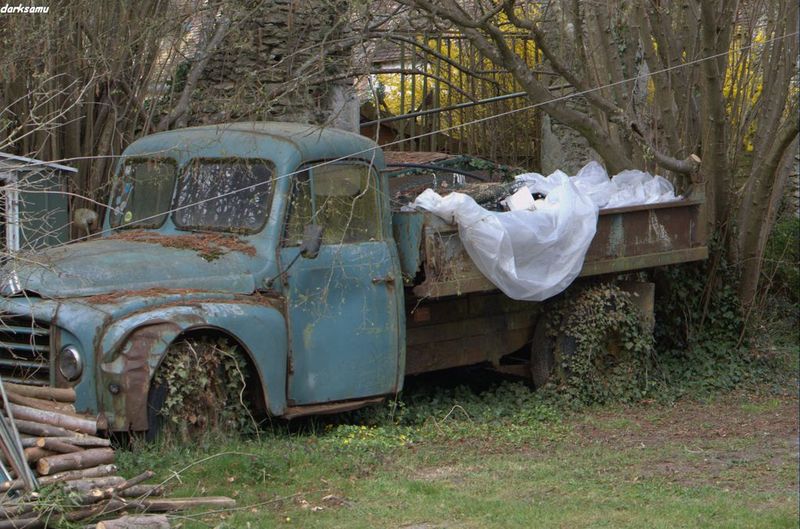 a vendre camionnette petit travaux a prevoir