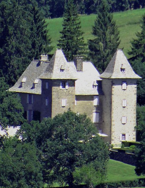 chateau-venzac.jpg